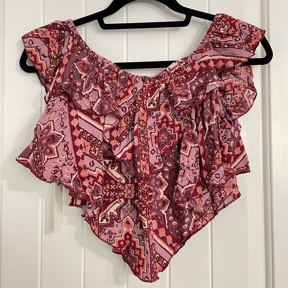 NWOT Olivaceous Ruffled Cropped Top - Picture 4 of 5